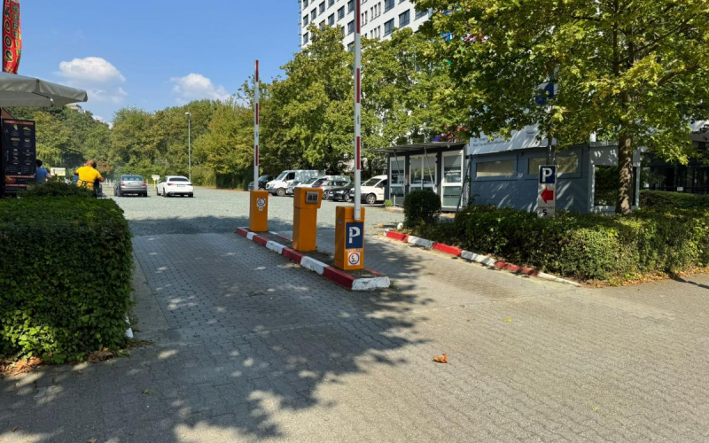 Prestige-Parking Shuttle-Service