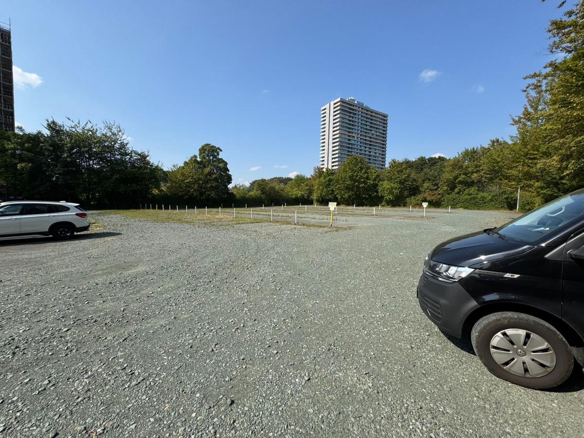 Außenparkplatz Prestige-Parking Shuttle-Service