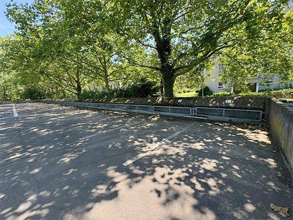Außenparkplatz Fra-Mangat Shuttle