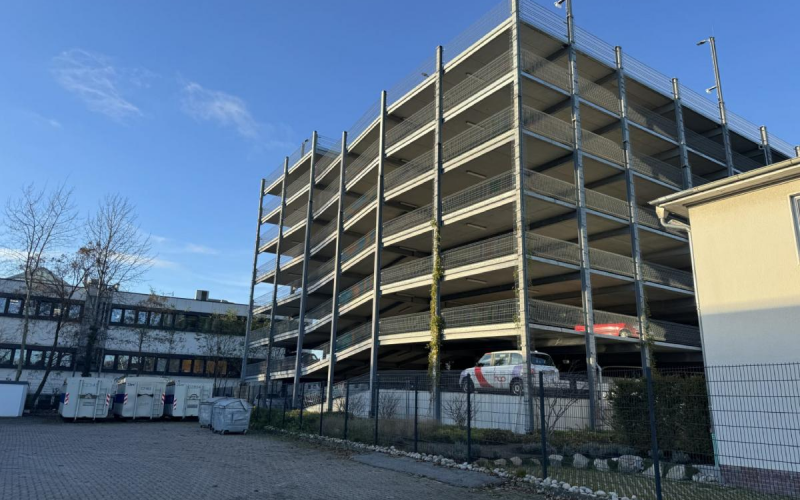 Parkhaus Park and Fly PRO