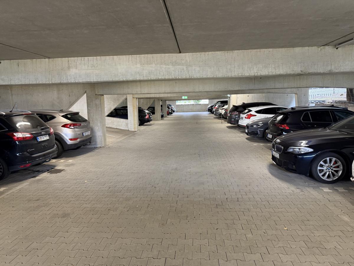 Parkhaus World Parking Shuttle Parkhaus