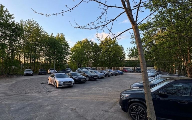 Carefree Parking