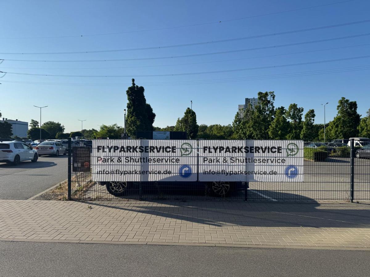 Außenparkplatz Flyparkservice
