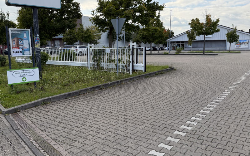 Außenparkplatz Mein-Flughafenparkplatz P2