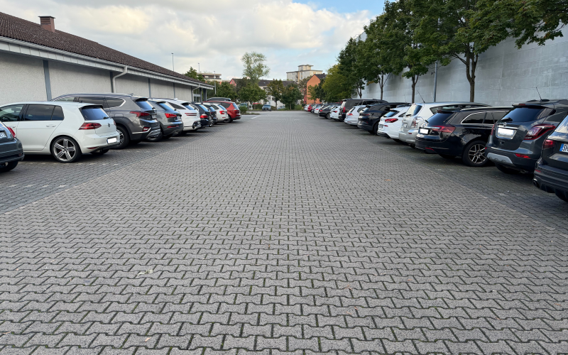 Außenparkplatz Mein-Flughafenparkplatz P2