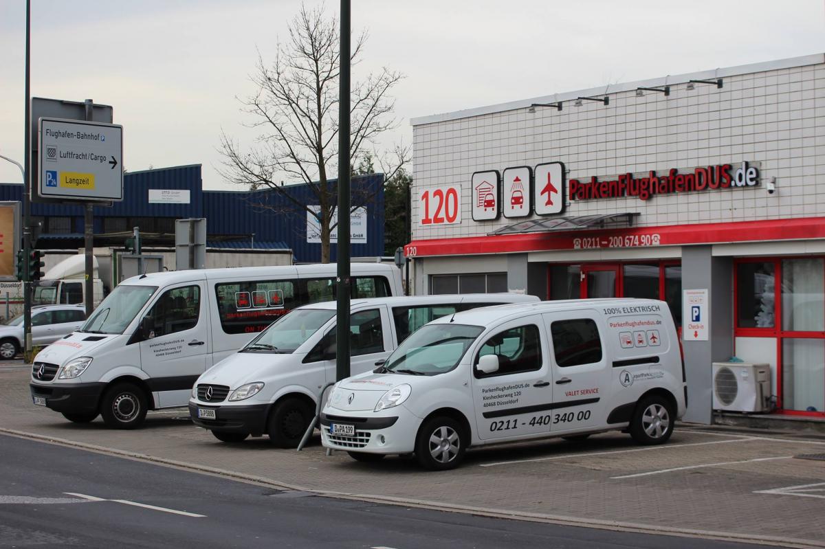 Außenparkplatz Parkenflughafendus