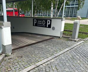 Tiefgarage Parkadler