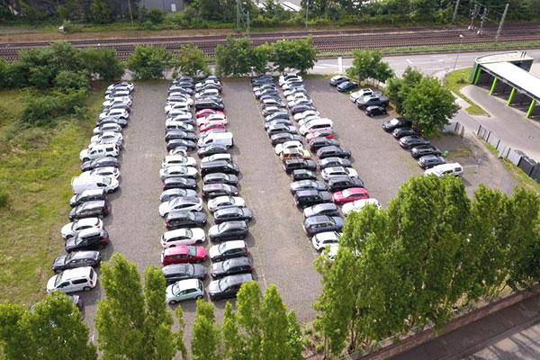 Außenparkplatz Mein-Flughafenparkplatz P1D