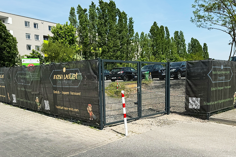 Außenparkplatz Mein-Flughafenparkplatz P1D