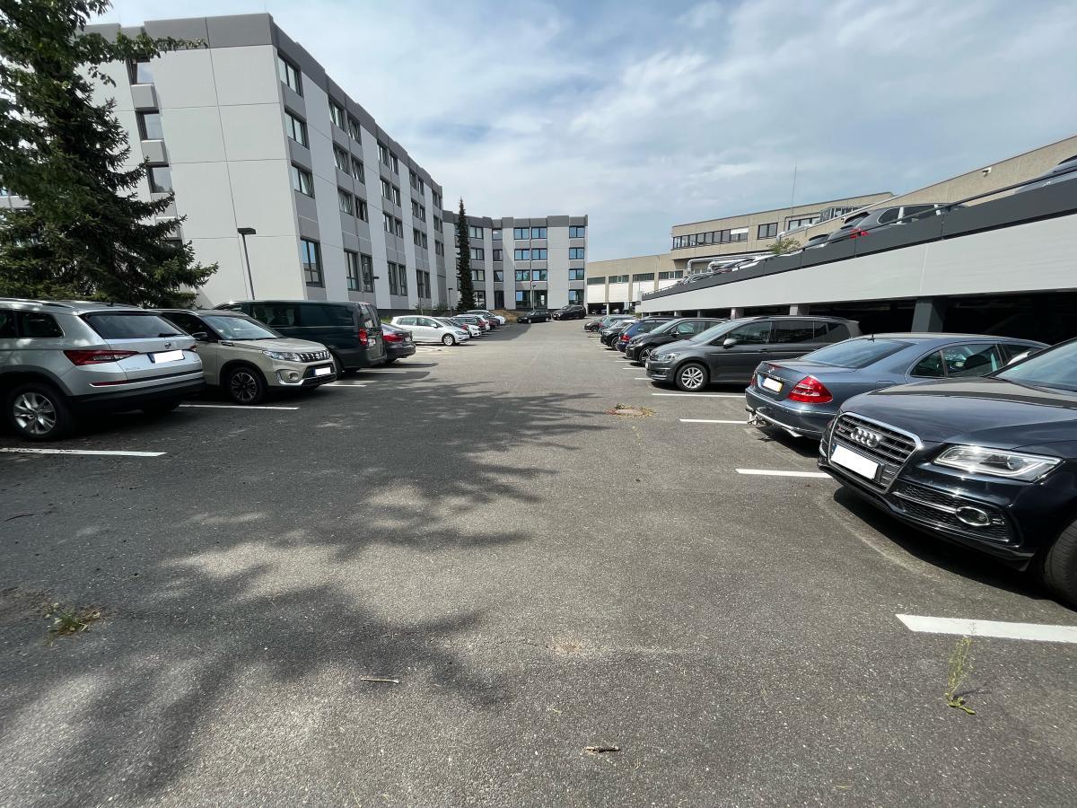 Parkdeck Mein-Flughafenparkplatz P1