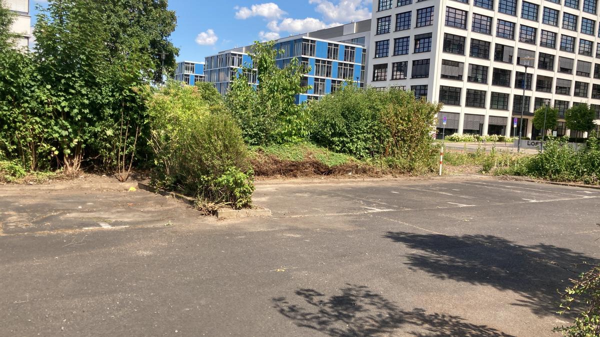 Außenparkplatz PARKEN & SHUTTLE FRANKFURT