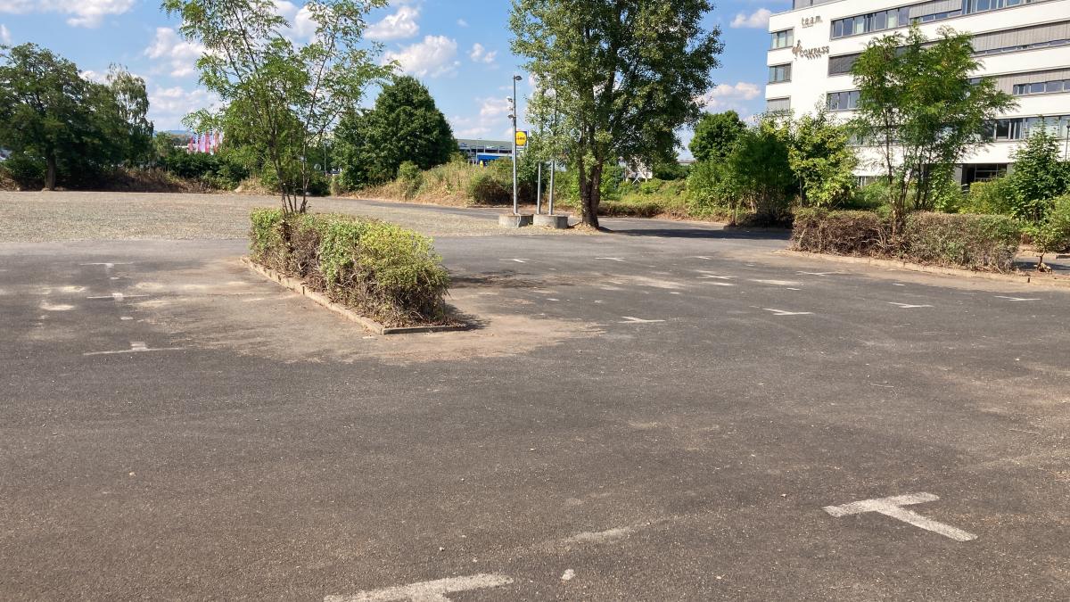 Außenparkplatz PARKEN & SHUTTLE FRANKFURT