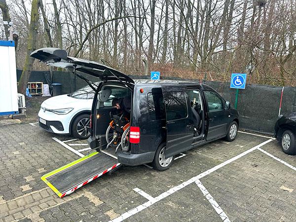 Außenparkplatz FRA-ACCES Shuttle