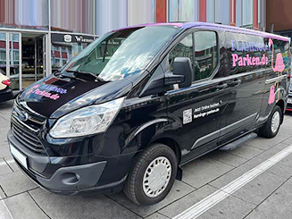 Außenparkplatz Flamingo Shuttle Service