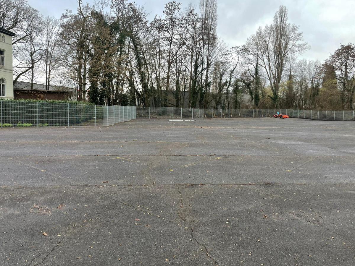 Außenparkplatz SafeParkenShuttle 