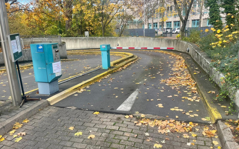 Valet-Parking Voyage Parkhaus Valet