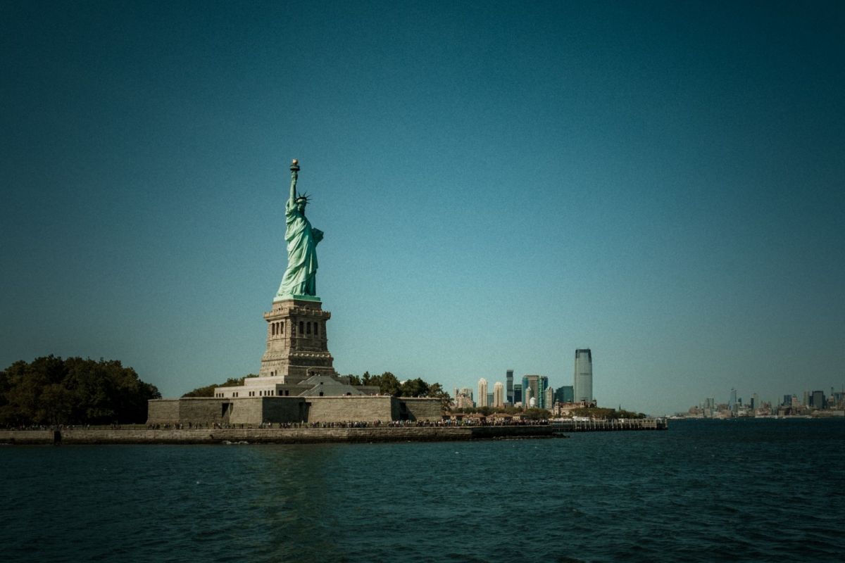 Statue