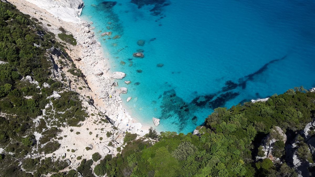 sardinia-2277633_1920